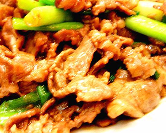 Lamb Slices with Scallion (葱爆羊肉)
